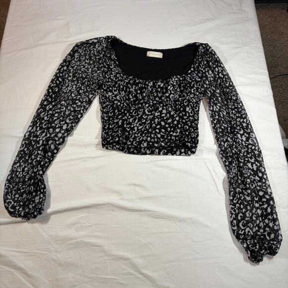 altar'd state womens black white animal print long sleeve crop top. Size S - Picture 7 of 8